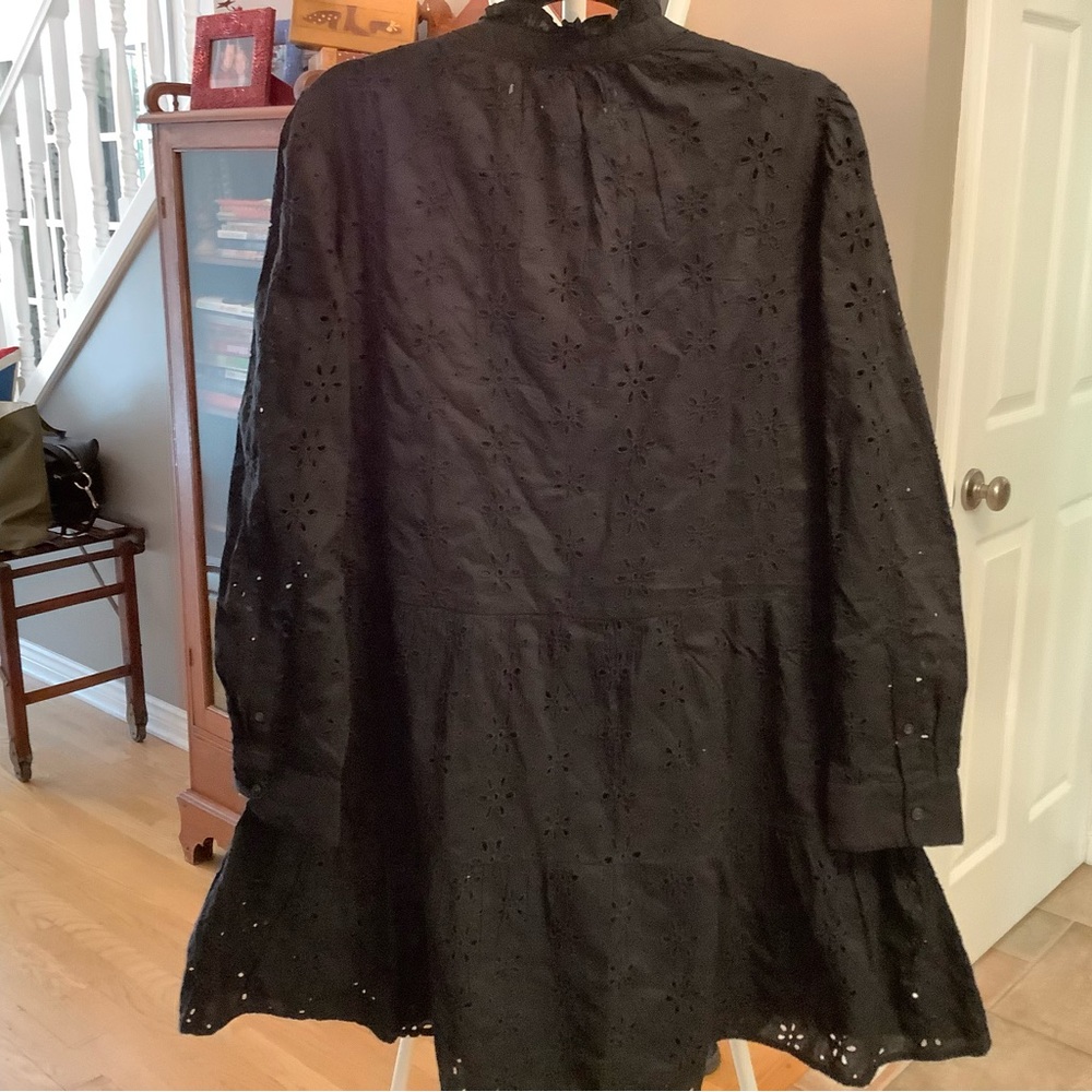 GAP Black Mini Eyelet Long Sleeved Dress, NWOT - Picture 7 of 7